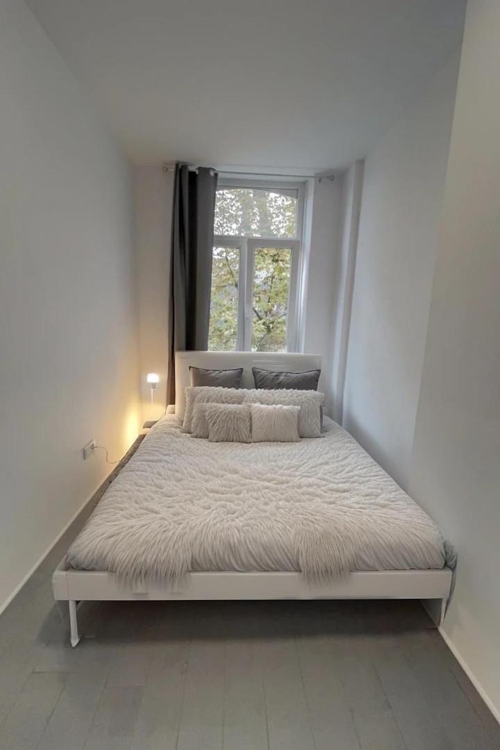 Rive Gauche F Centre - Gare - Aeroport Apartment Charleroi